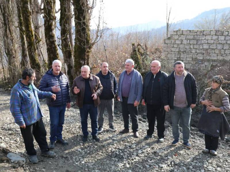 ცაგერის მუნიციპალიტეტის მერმა ჭაბუკი ჭაბუკიანმა სოფელ ორბელში განხორციელებული გზის...